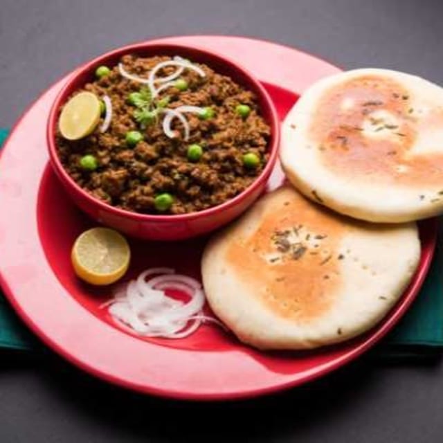 Kheema Naan.